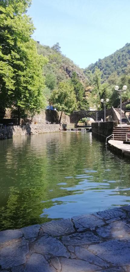Casa Em Xisto Na Serra Da Lousa, Gondramaz מראה חיצוני תמונה